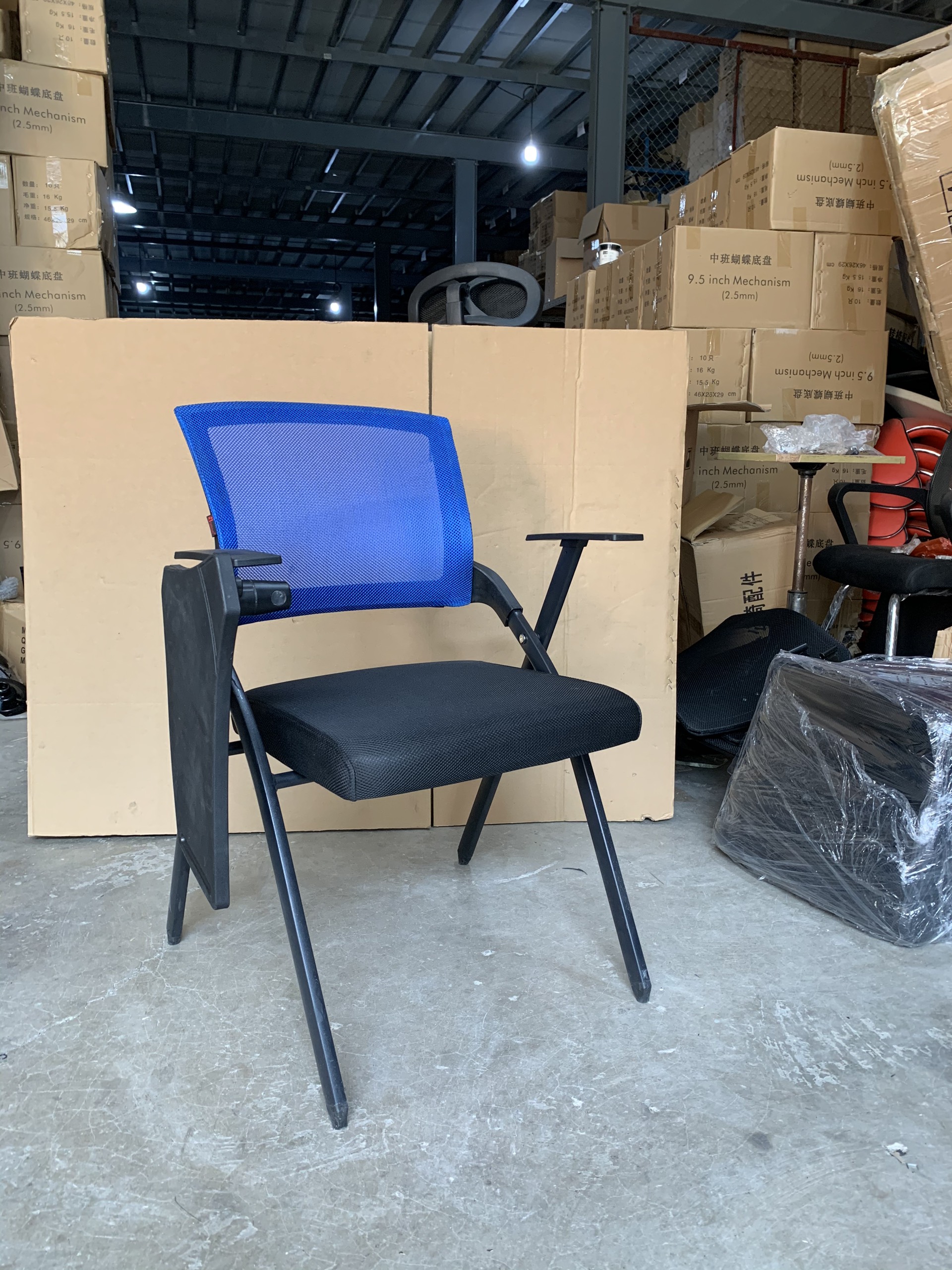 Ghế huấn luyện liền bàn PTS02